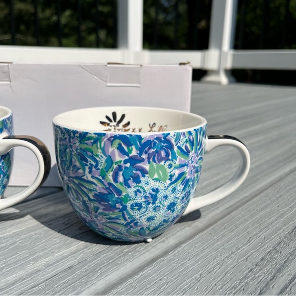 Lilly Pulitzer set of 2 Ceramic Mugs - Picture 3 of 5